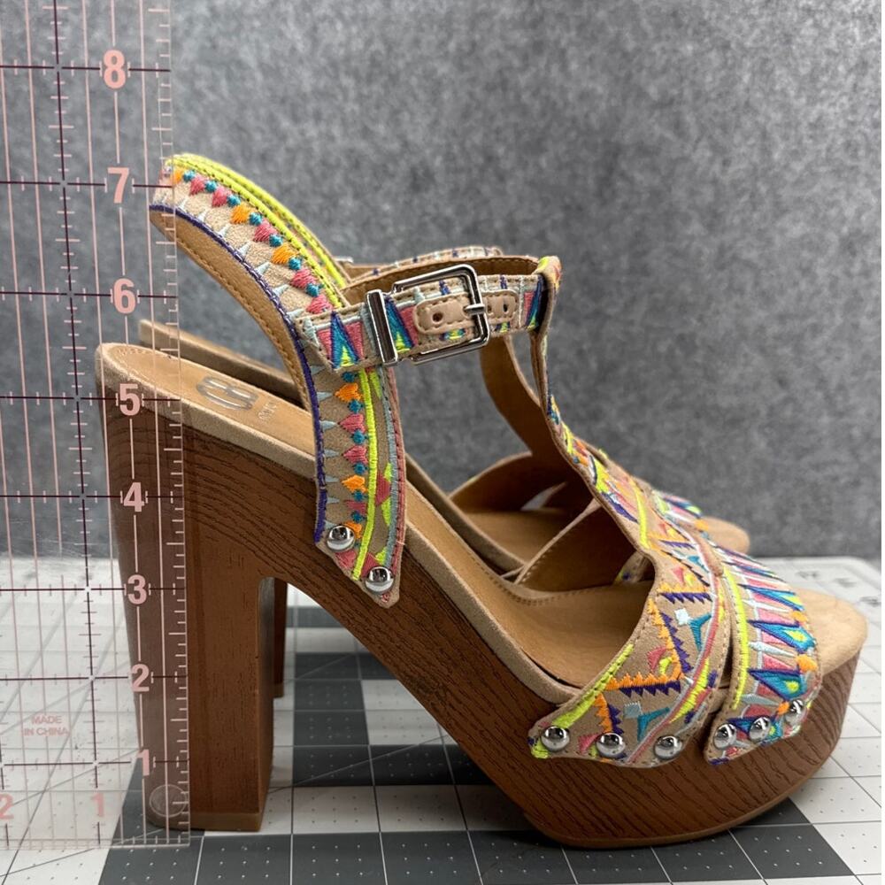 Gianni Bini Retro Glam Aztec Print 5" Wood Platform Heel T-Strap Sandal Women 9 - Picture 7 of 8